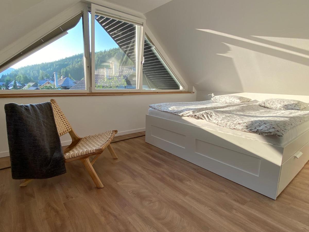 Apartment Zidana Marela - Attic With A View Краньска Гора Экстерьер фото